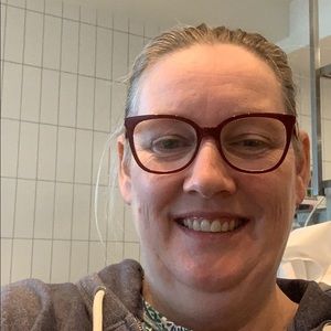 Meet your Posher, Caroline